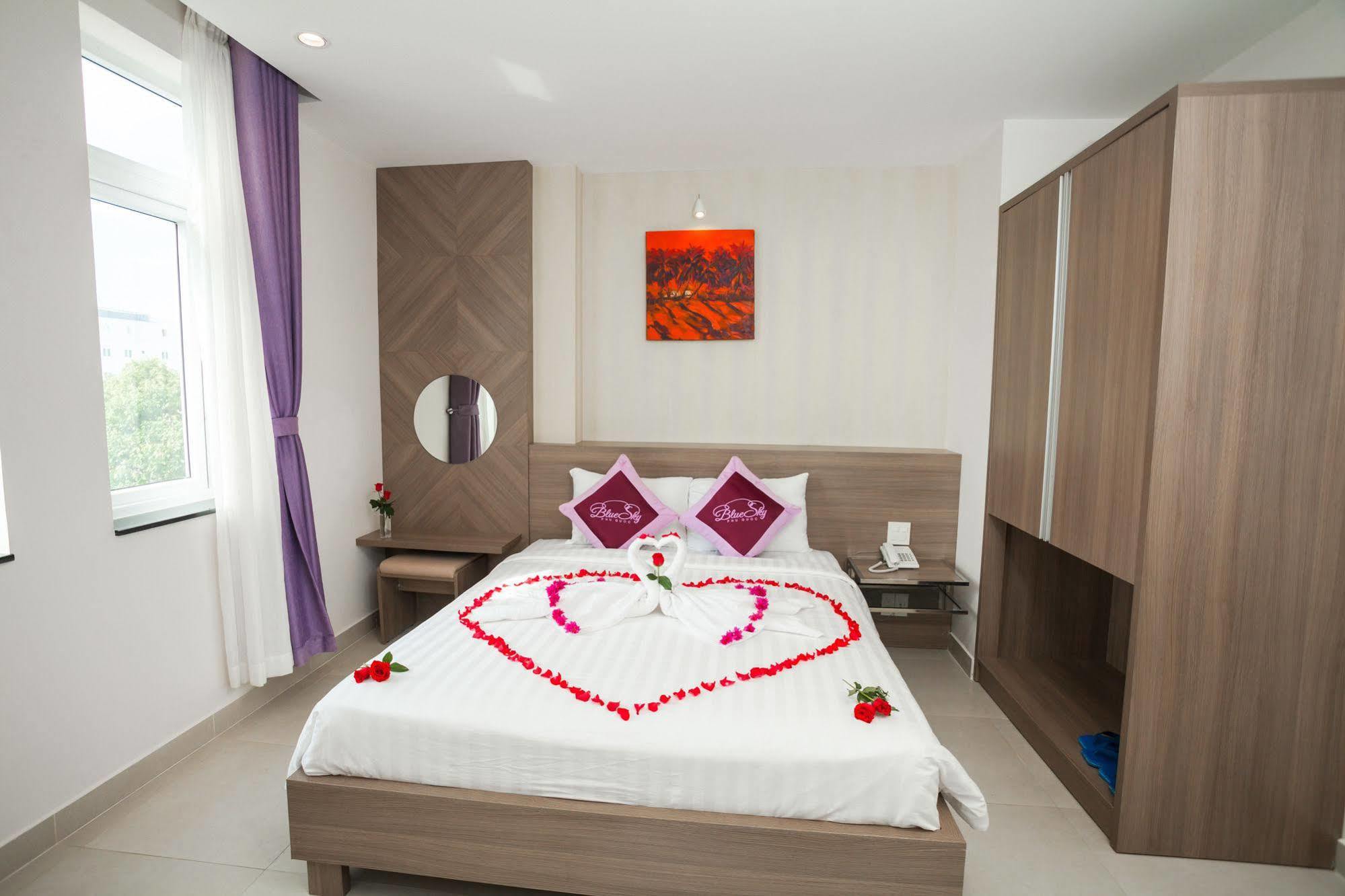 Blue Sky Phu Quoc Hotel Экстерьер фото
