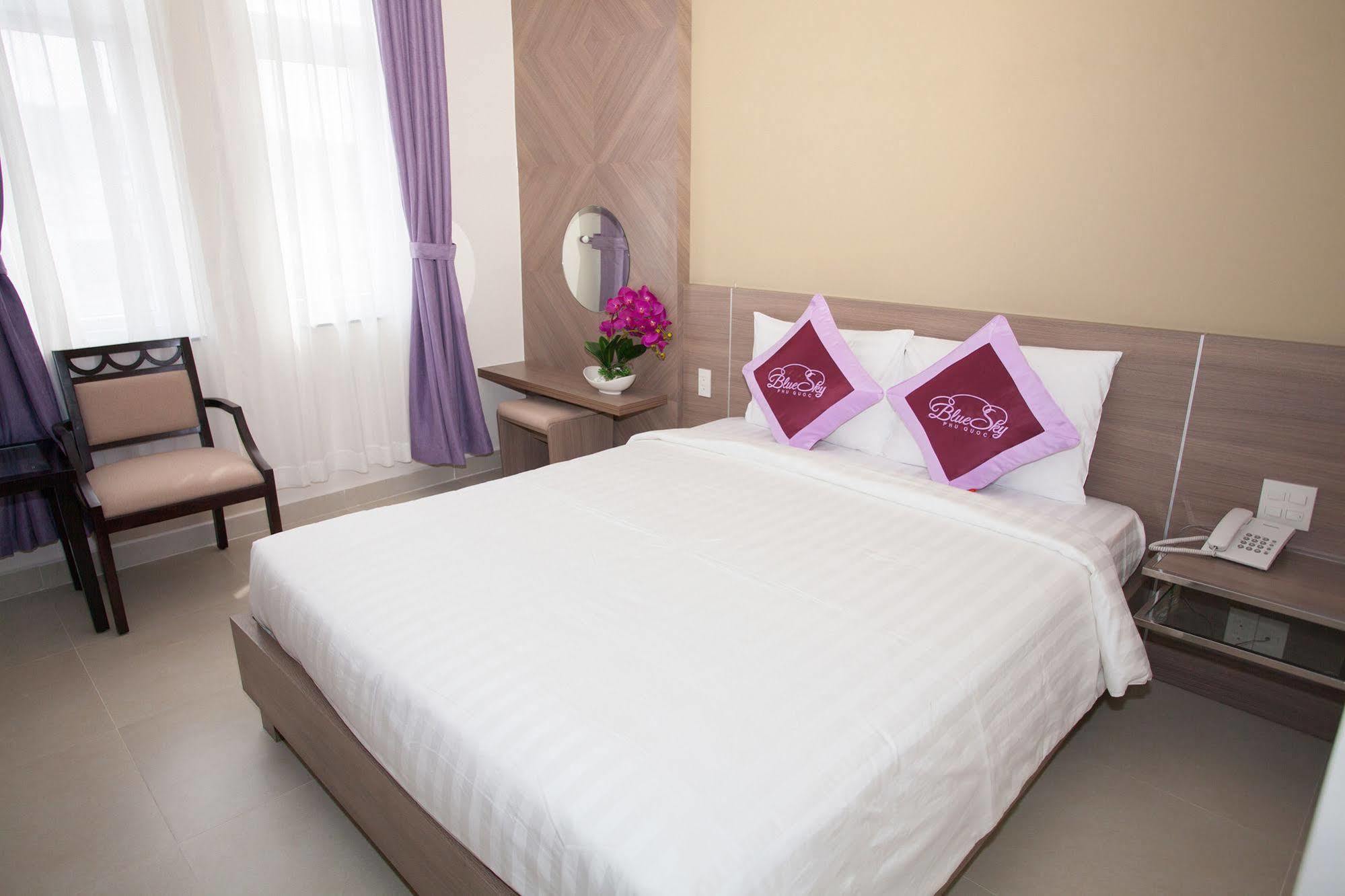 Blue Sky Phu Quoc Hotel Экстерьер фото